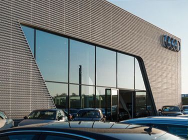 Audi Honeycomb Fassade | Rometa Metaalproducten